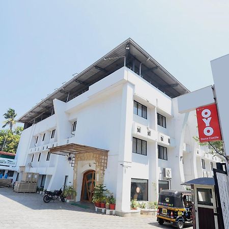 Super Townhouse Dona Castle Hotel Kollam Luaran gambar